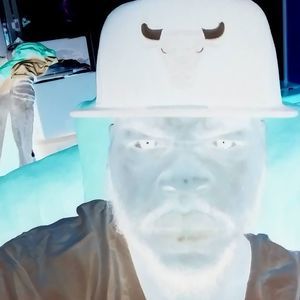 Meet your Posher, Laron